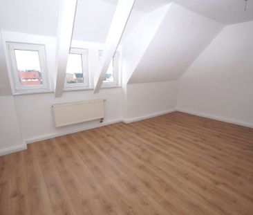 3-Zimmer-Wohnung im Dachgeschoß mit separater Küche und Dusche, ren... - Photo 6