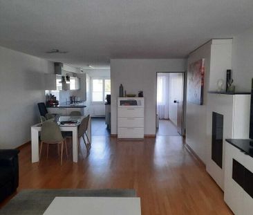 Luxurious 4.5-room apartment in a central location in Kirchberg - Photo 1