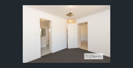 Move-In Ready & Prime Greenfields Location! - Photo 4