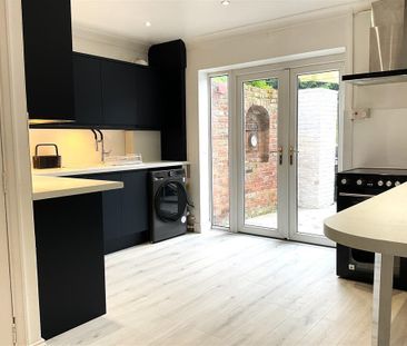 Old Lynn Road, Wisbech - Photo 2