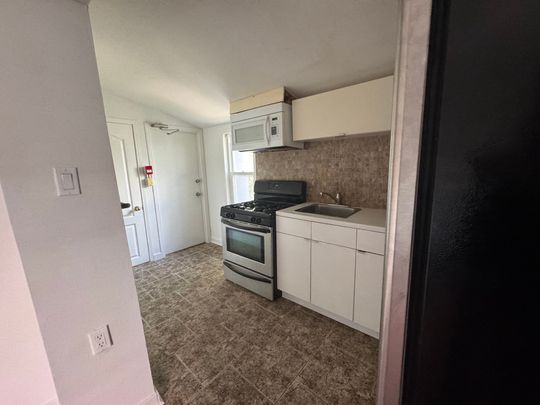 For Lease - 22 Brad Street Unit# #4, Toronto, Ontario - Photo 1