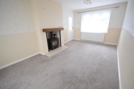 2 bedroom semi-detached house to rent - Photo 4