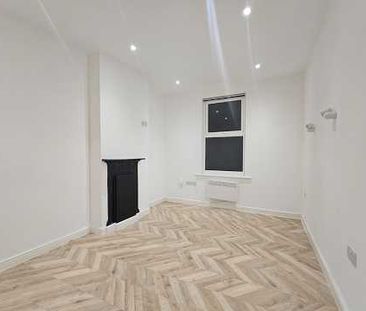 Studio Flat, Audley Road, NW4 - Photo 2