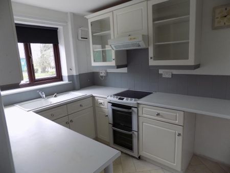 2 bedroom maisonette to rent - Photo 3