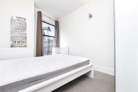 Gleneldon Road, Streatham, SW16 - Photo 3