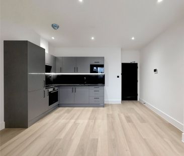 Rye Close, Fleet, Hampshire, GU51 - Photo 6