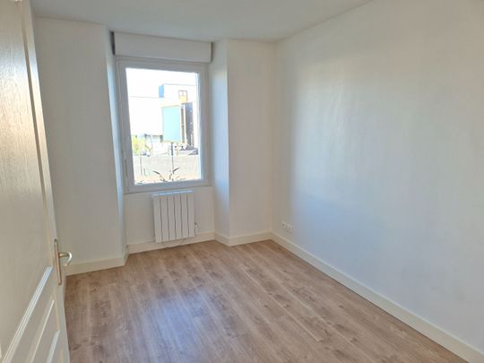 A LOUER Maison ancienne atypique rénovée 50180 Agneaux 3 chambres 80.90 m2 - Photo 1