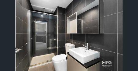 EXTRA LARGE ONE BED ON CITY EDGE READY TO MOVE IN NOW! - Photo 4