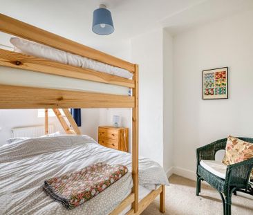 2 bedroom terraced house to rent - Photo 4