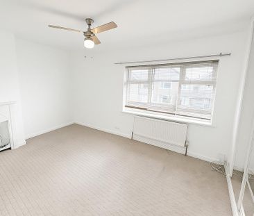 3 bedroom townhouse to rent - Photo 1