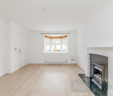 3 bedroom semi-detached house to rent - Photo 3