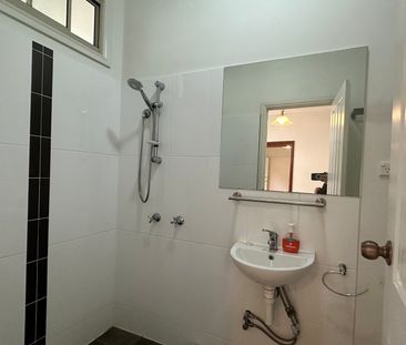Rear/282 St Georges Road, Northcote VIC 3070 - Photo 6