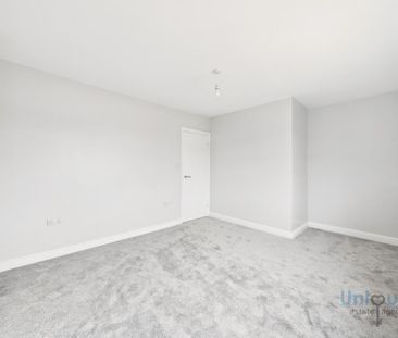 2 bedroom semi-detached house to rent - Photo 3