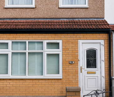 3 bedroom terraced house to rent - Photo 4