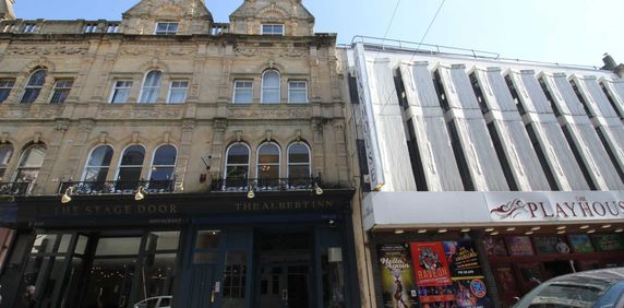 Weston-Super-Mare - Photo 2