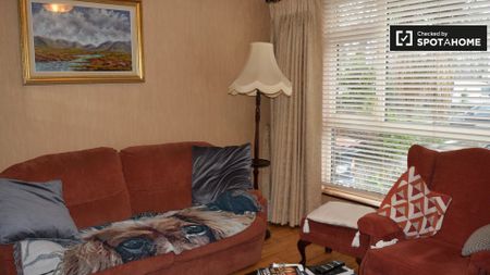 Room for rent in 3-bedroom apartment in Clonsilla, Dublin - Photo 2