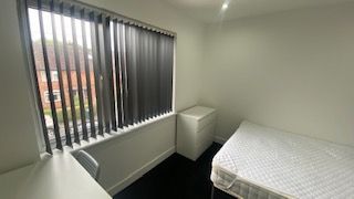 Room 4, Cornwall Road, Coventry - Photo 1