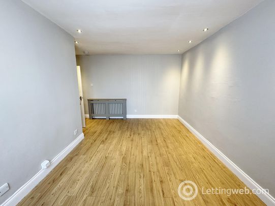 2 Bedroom Ground Flat to Rent - Photo 1