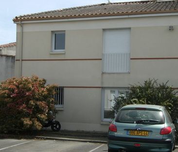 Location Appartement 1 pièce 32m² LA ROCHE SUR YON 85000 - Photo 5