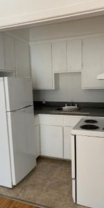 3 1/2 CHAUFFE EAU CHAUDE PRES DU METRO A AHUNTSIC - Photo 3