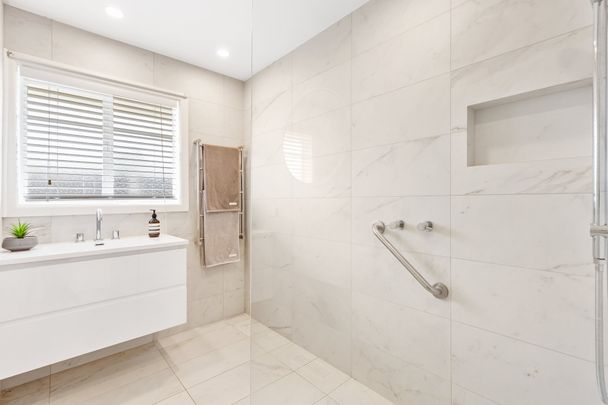 Space, Comfort and Convenience - Gardening Included! - Photo 1