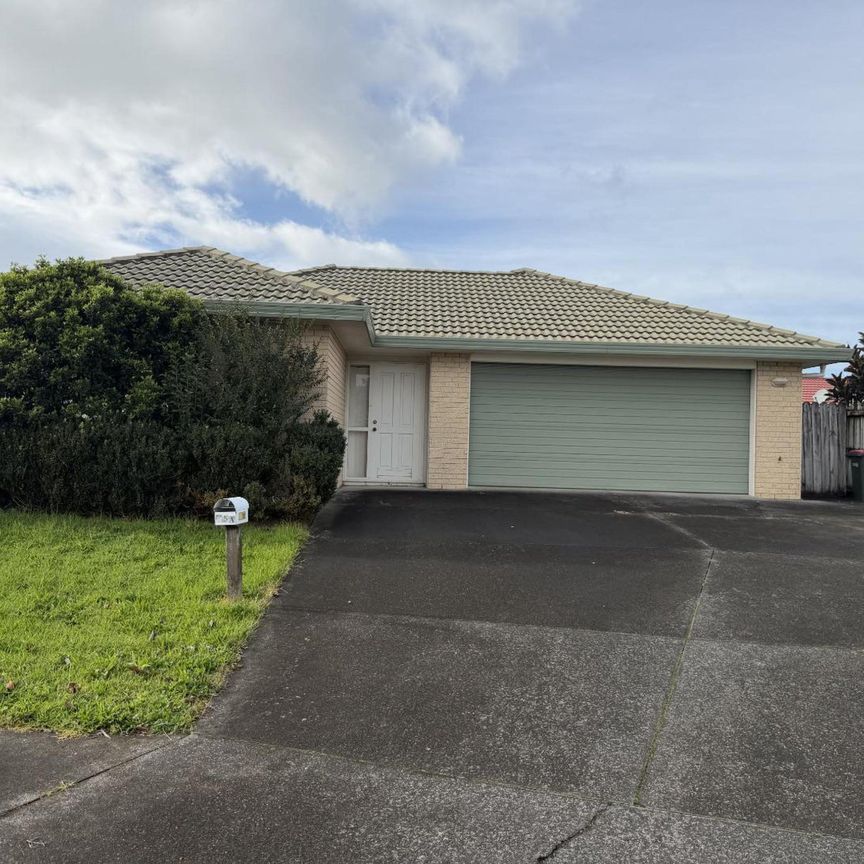 Spacious 3-Bedroom Home in Desirable Golflands - Photo 1