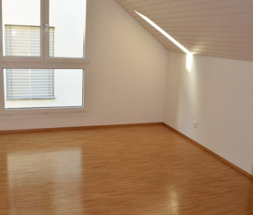 "Charmante Wohnung mit Zürichsee-Nähe und schöner Aussicht" - Photo 4