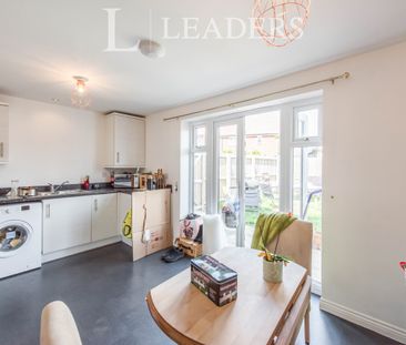 3 bedroom house to rent Binyon Close, Stowmarket, IP14 - Photo 2