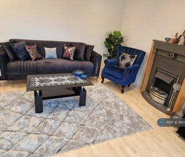 2 bedroom flat to rent - Photo 6