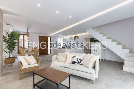 Alquiler de casa o chalet independiente en Calle del Pare Lluís Navarro - Photo 2