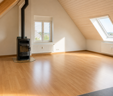 Moderne Dachwohnung auf dem Land - Photo 1