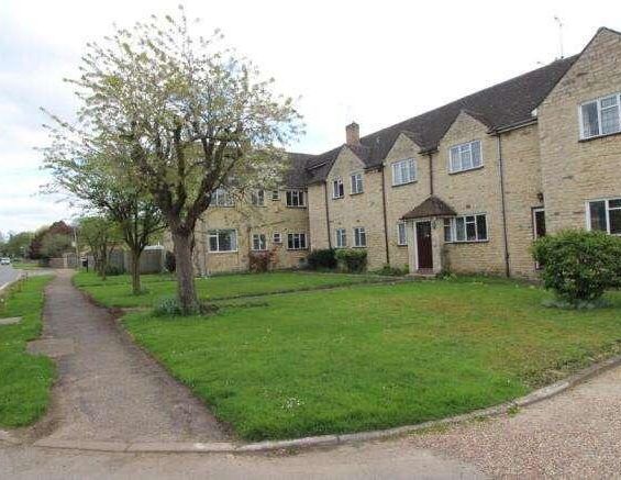 Croughton Road, Aynho, OX17 - Photo 1