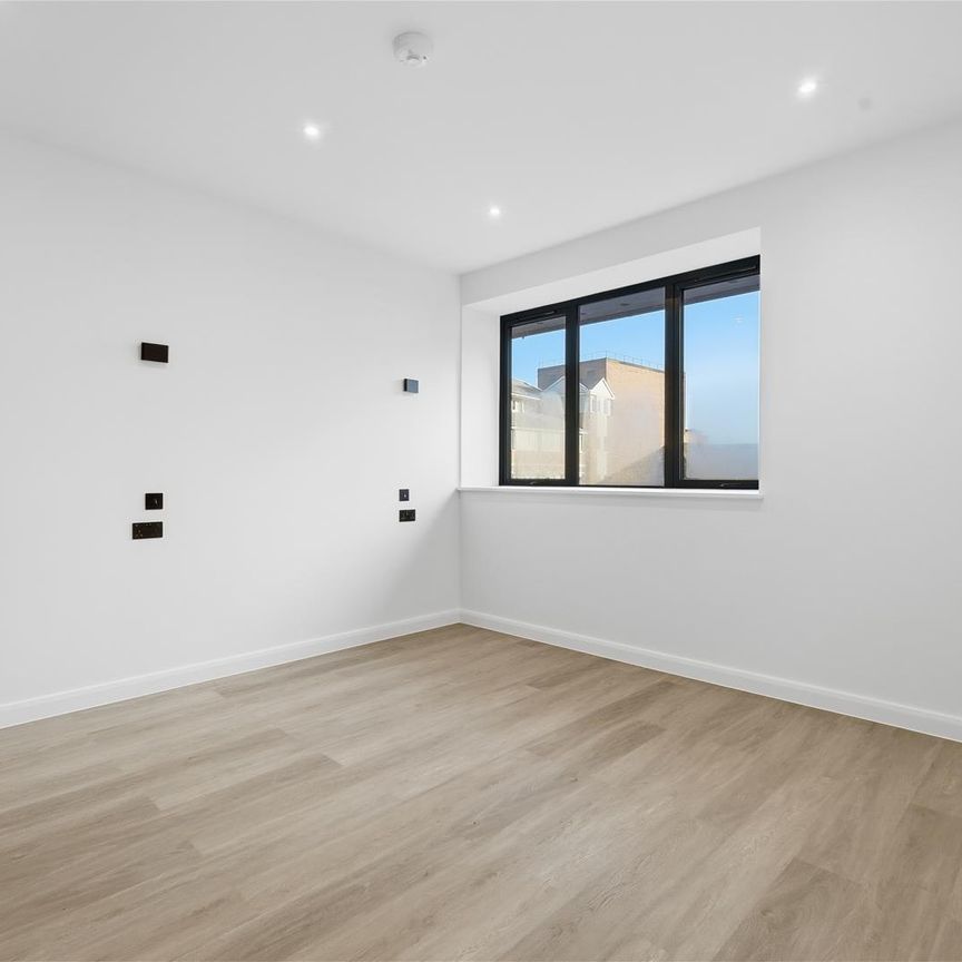 Headgate, Colchester - Photo 1