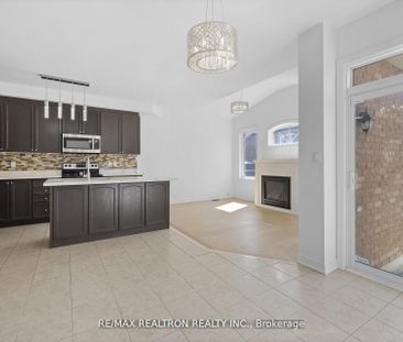 For Lease - 23 Pavlova Crescent, Richmond Hill, Ontario - Photo 3