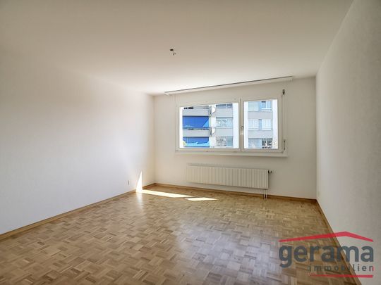 Grand appartement de 4.5 pièces au 1er étage - Photo 1