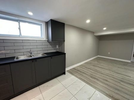 For Lease - 29 Frances Crescent, Toronto, Ontario - Photo 2