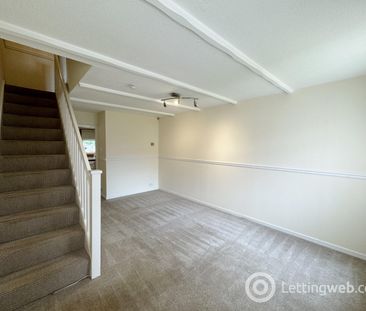 2 Bedroom Terraced to Rent - Photo 2