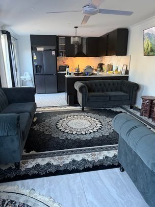 Upper Coomera - Photo 1