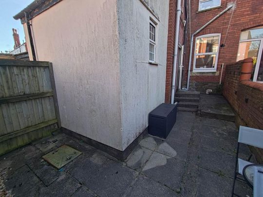 1 bedroom flat to rent - Photo 1