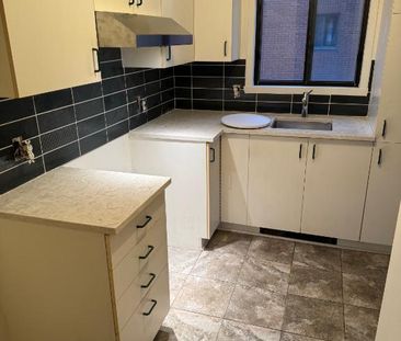 Anjou, 3 1/2 à louer pour 1er Décembre - Photo 3