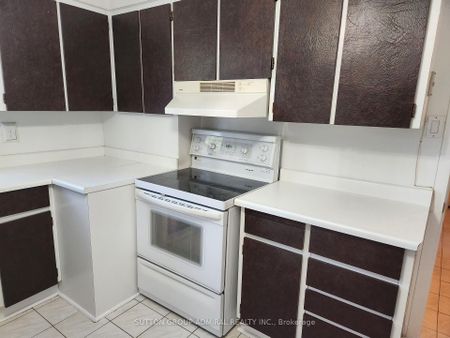 For Lease - 95 Almore Avenue, Toronto, Ontario - Photo 4