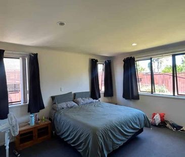 Family Living in the Heart of Papamoa. - Photo 4