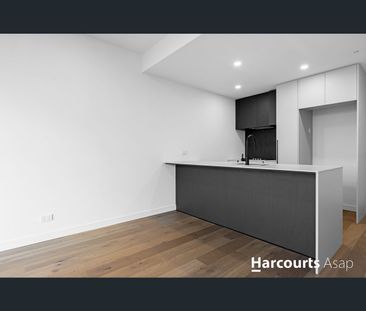 912/145 Boundary Road, North Melbourne, Vic 3051 - Photo 3