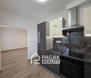 Pronájem bytu 3+1 78 m2 - Fotografie 5