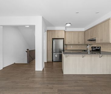 For Lease - 3034 Merrick Road, Oakville, Ontario - Photo 6