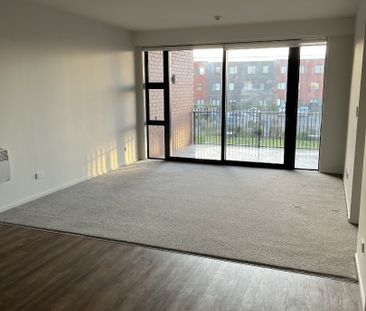 Property Management38c Fraser Ave, Northcote - Apartment for Rent - Photo 3