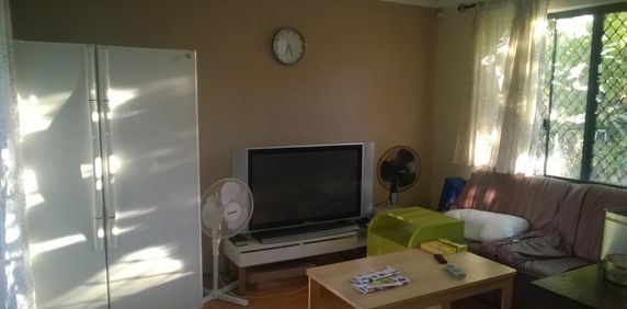 Furnished Room rental with only walking distance to Curtin Uni & Amenities! - Photo 2