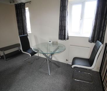 1 bedroom mews to rent - Photo 3