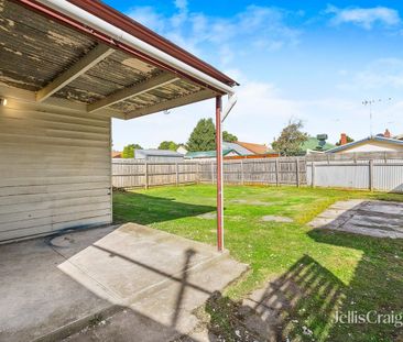 21 Speight Street, Newport, Vic 3015 - Photo 6