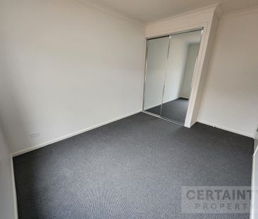 Stylish & Functional - Perfect for Families or Young Professionals - Photo 4